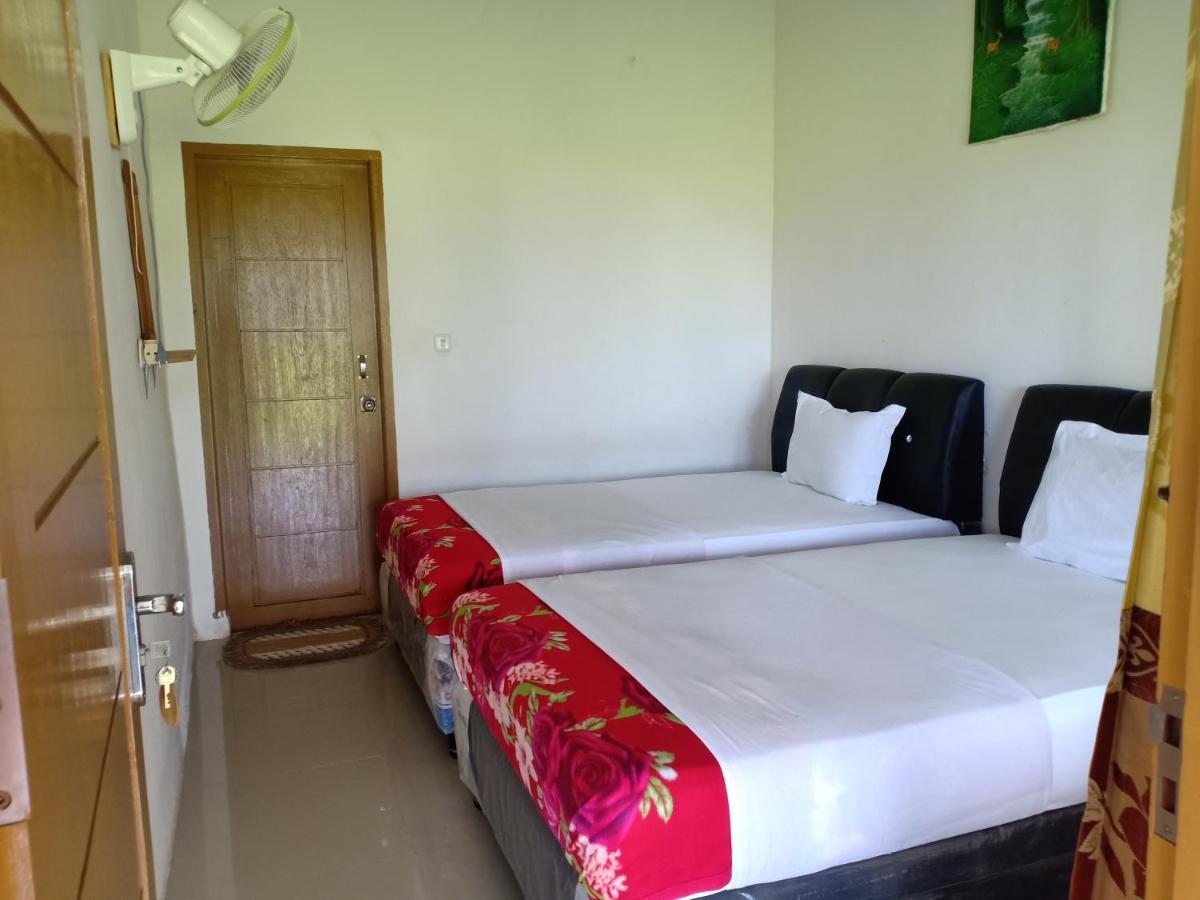 Rosalina Homestay Рантепао Экстерьер фото